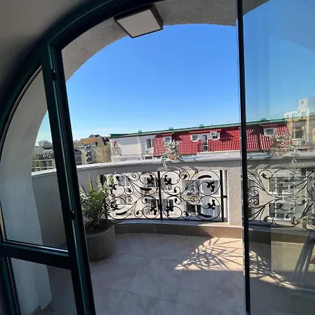Vega - Sunny - Self Check In Apartment